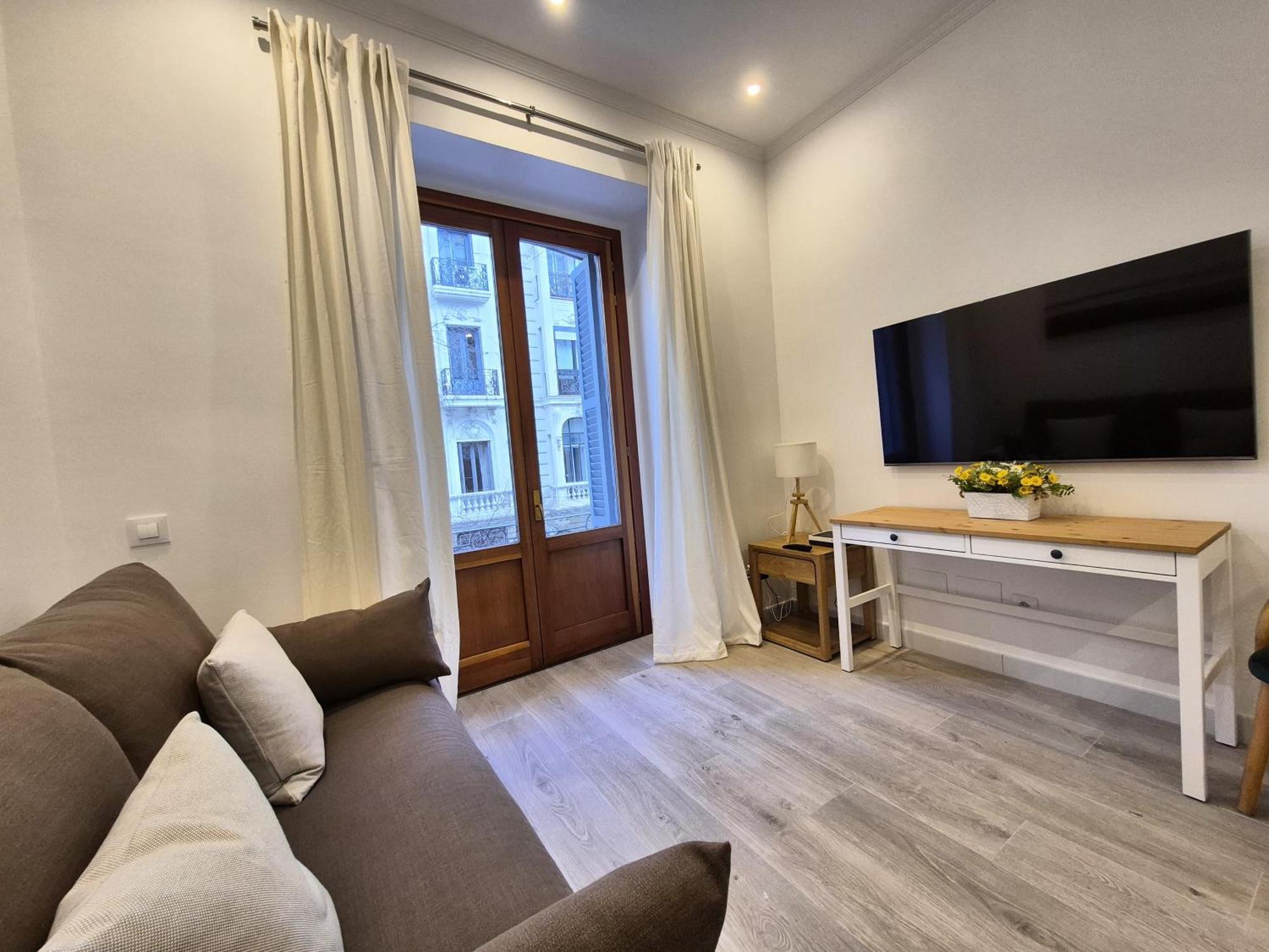 Apartamentos Plaza De Espana Мадрид Экстерьер фото