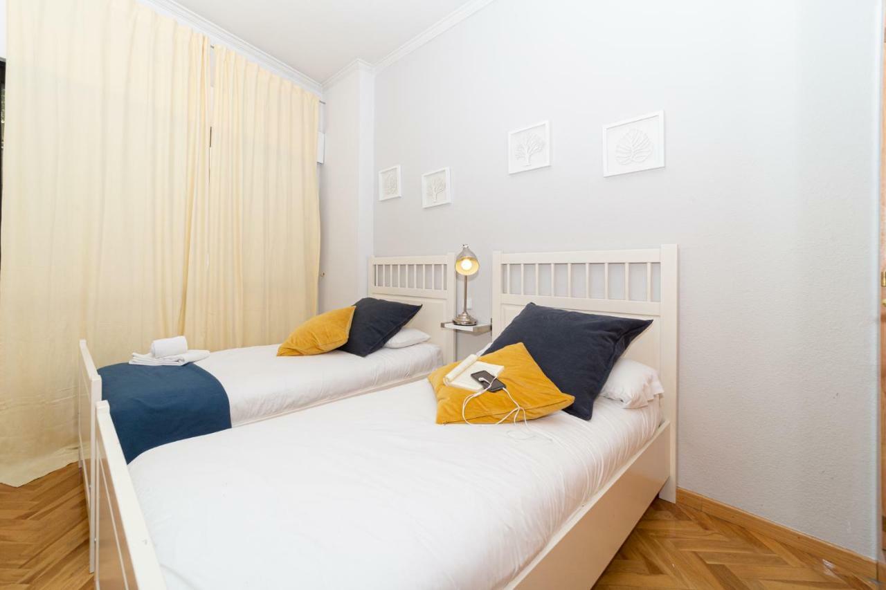 Apartamentos Plaza De Espana Мадрид Экстерьер фото